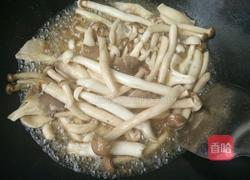 三菇炒肉片的做法图解5