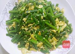 鸡蛋炒韭菜苔的做法图解5
