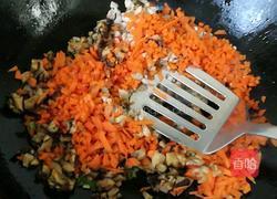 胡萝卜香菇肉末炒饭的做法图解4