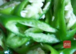 尖椒干豆腐的做法图解1
