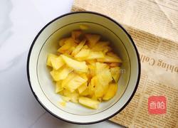 菠萝杯子蛋糕的做法图解1
