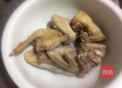 红枣鸽子汤的做法图解5