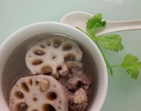 莲藕花生筒骨汤[图]