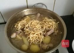 咸肉鸡爪煲的做法图解11
