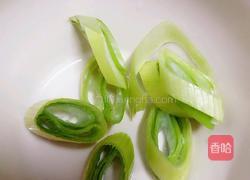 韭菜炒黄豆芽的做法图解3
