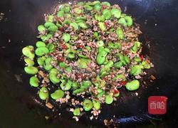 肉末酸菜炒蚕豆的做法图解9
