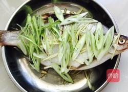 清蒸武昌鱼的做法图解3