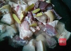 卤猪蹄的做法图解3