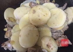 鸭肉炖土豆大白菜的做法图解8