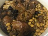 黄豆炖猪蹄