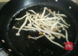 肉丝炒双菇的做法图解2