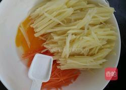 土豆丝鸡蛋饼的做法图解2