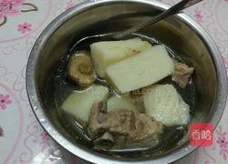 淮山香菇排骨汤的做法图解4