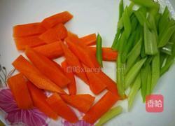 盐水煮花生的做法图解2