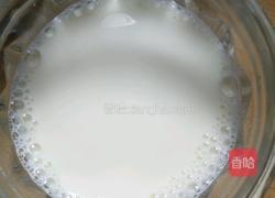 牛奶冰镇咖啡的做法图解3