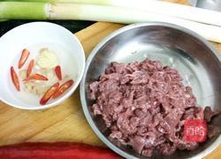 蔥香牛肉的做法图解2