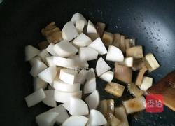 肉皮炖白萝卜的做法图解4