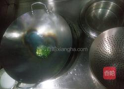 油爆河虾的做法图解6