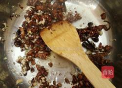 香菇肉沫炒凉粉的做法图解3