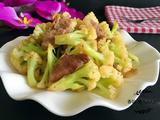 有机菜花炒肉片