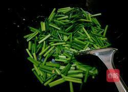 韭菜花炒鸡蛋的做法图解4