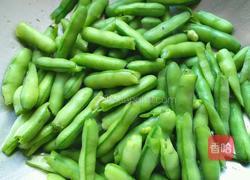 鲜蚕豆炒肉的做法图解4