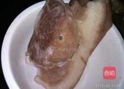 回锅猪后腿肉的做法图解2