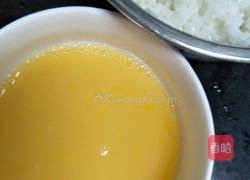 香菇蛋炒饭的做法图解3