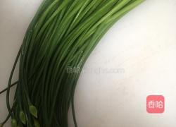 五花肉炒韭菜的做法图解1