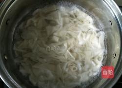 饺子皮版油泼面的做法图解6