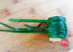 烤韭菜豆皮卷的做法图解5