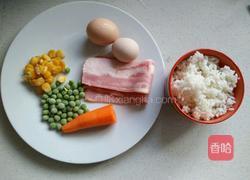 鸡蛋培根炒饭的做法图解2
