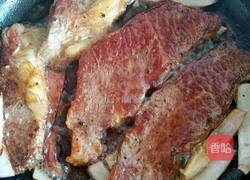 黑椒煎牛排的做法图解5