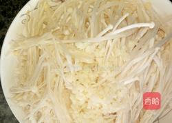 酸辣金针菇的做法图解3