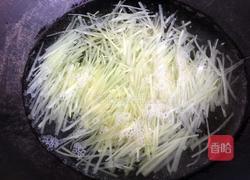 凉拌莴笋丝的做法图解3