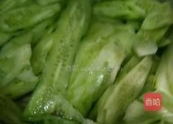凉拌黄瓜片的做法图解2