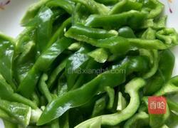 青椒鱿鱼的做法图解2