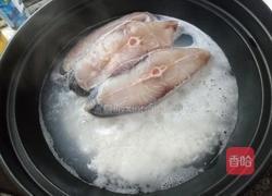 海鱼叉烧煲仔饭的做法图解7