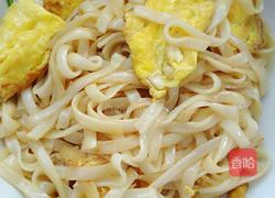 炒河粉的做法图解4