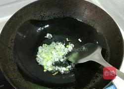 香喷喷的蛋炒饭的做法图解3