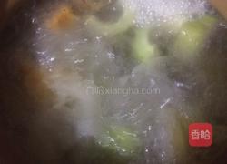 银耳苦瓜咸菜瘦肉汤的做法图解7