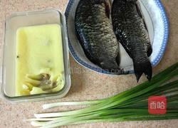 鲫鱼汤的做法图解1