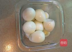 鹌鹑蛋红烧肉的做法图解2