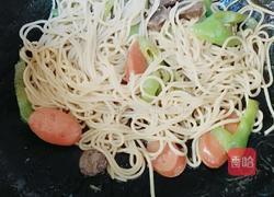 腊味炒面的做法图解6