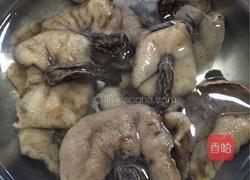 栗蘑炒瓜片的做法图解2