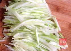 凉拌西瓜皮的做法图解4
