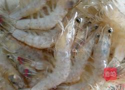香辣明虾的做法图解1