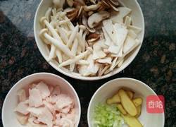 鲜菇油渣汤的做法图解1