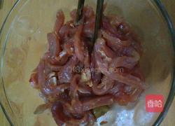 黄瓜炒肉的做法图解1