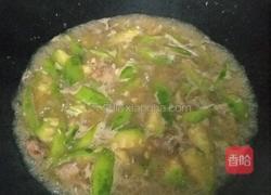 丝瓜炒肉的做法图解6